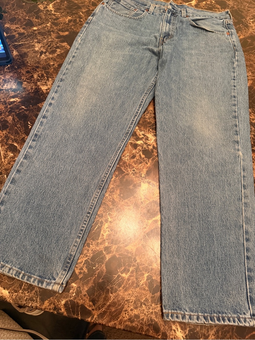 Levi’s 550 Relaxed Fit Men’s Jeans W34 L30 Light Wash Blue Denim - Picture 5 of 8